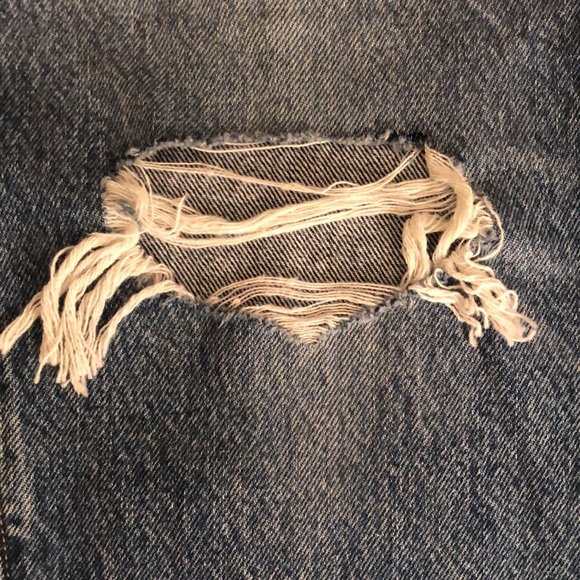 Basically new Levi’s Wedgie 100% cotton straight fit ripped jeans size 28 - Picture 9 of 10